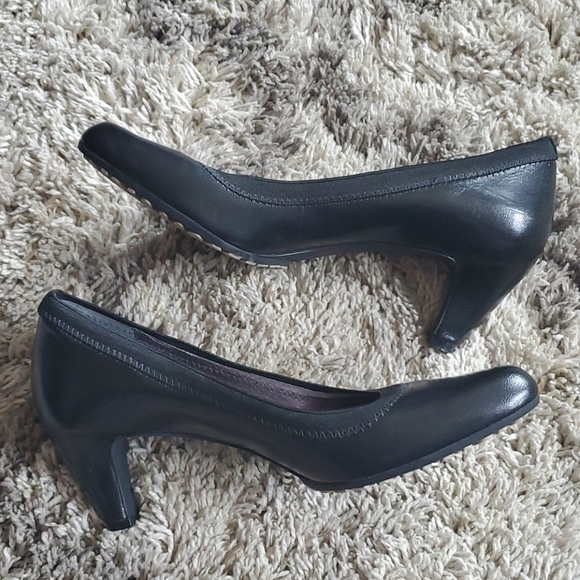 Tsubo Eini Leather Pump/Heel Size 6.5 - Picture 8 of 8